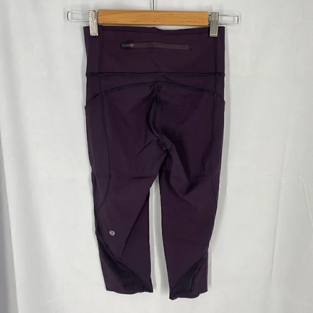 Lululemon Pace Perfect Crop (17